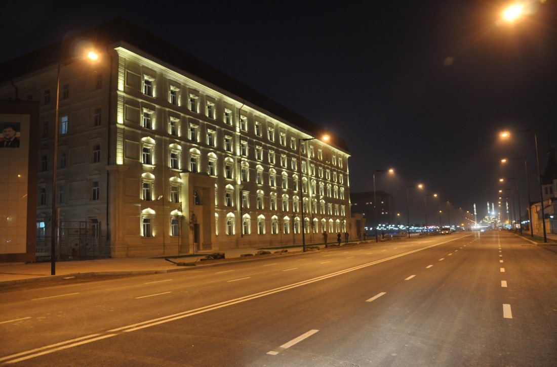 Avenue lighting